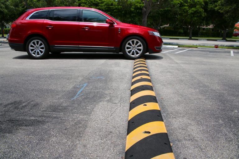 5 Symptoms of Bad Shock Absorbers In The Garage with