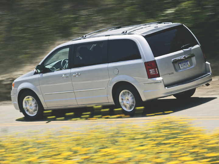 , 2008 Chrysler Town &#038; Country Minivan Preview