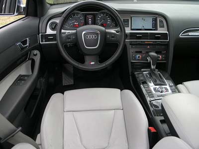 , Audi RS 4 is One Hot Sedan