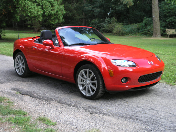 , 2007 Mazda MX5 Miata Retractable Hard Top Road Test Review