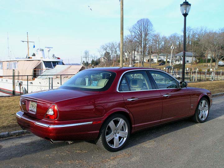 , 2007 Jaguar XJR Road Test Review