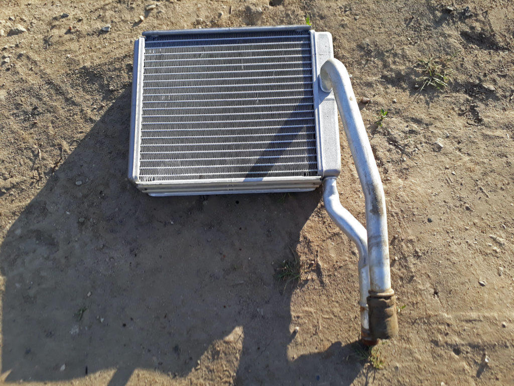 Bad Heater Core Symptoms In The Garage with