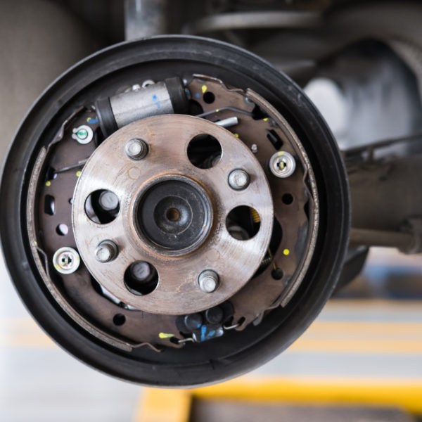 Bad Wheel Hub Symptoms In The Garage with