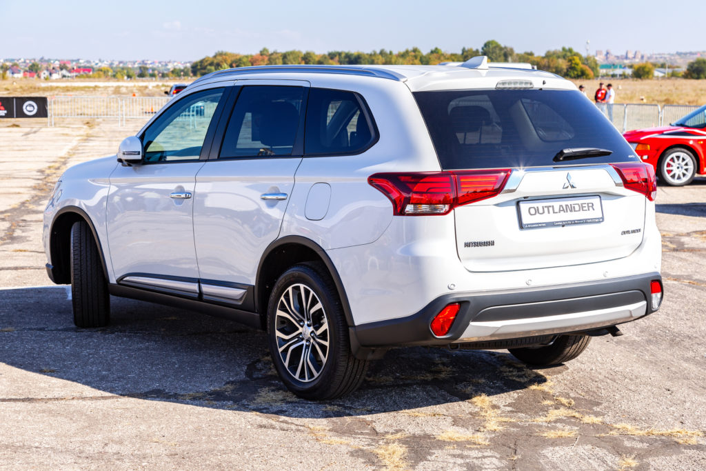 , Mitsubishi Outlander Finally Gets a Redesign