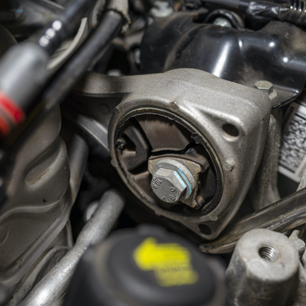 Top 3 Bad Transmission Mount Symptoms to Watch Out For In The Garage