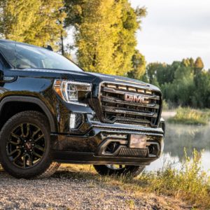 2020 gmc sierra parked outside
