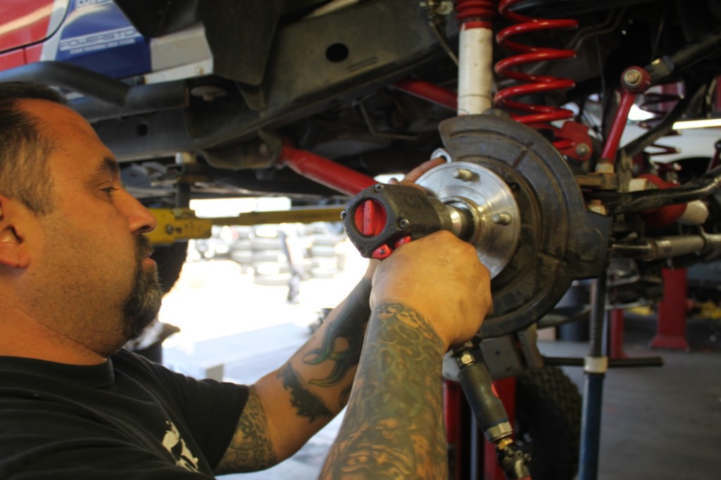 , EPISODE 12 Yukon Gear & Axle Ring and Pinion and Axles Install