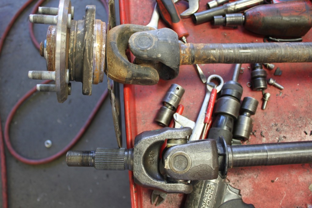 , EPISODE 12 Yukon Gear & Axle Ring and Pinion and Axles Install