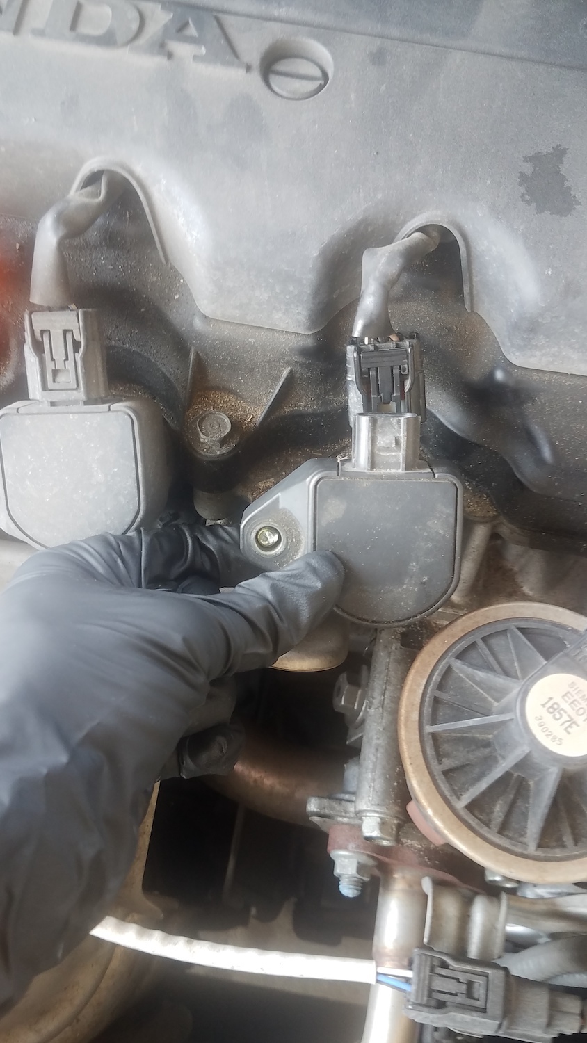 How to Replace an Ignition Coil In The Garage with