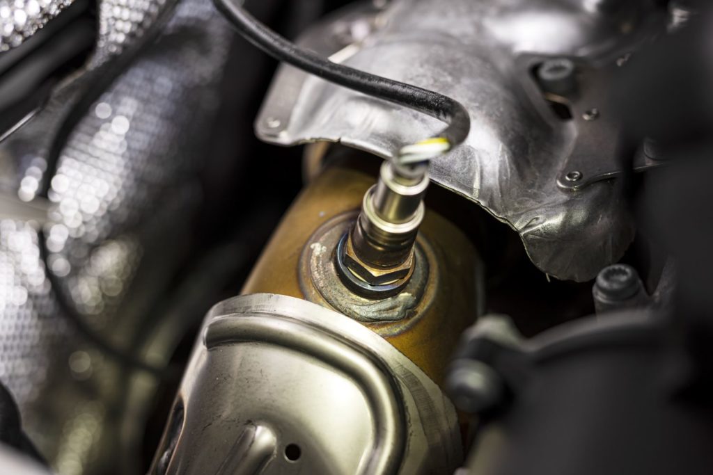 oxygen sensor on modern car