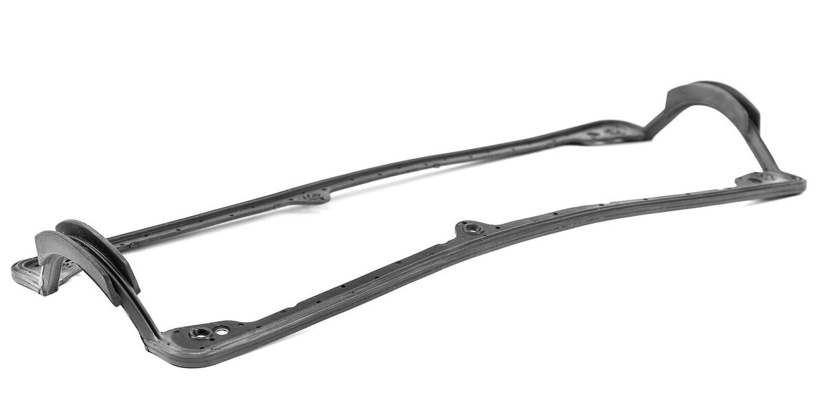 Valve Cover Gasket Leak Symptoms In The Garage with