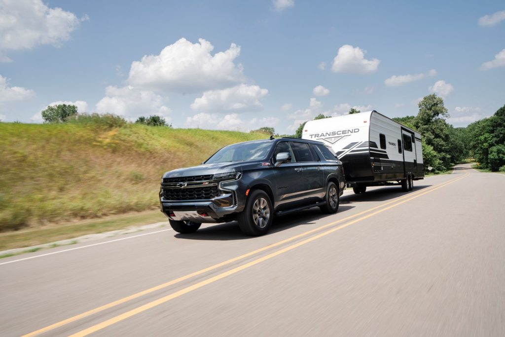 2021 chevrolet suburban displays towing ability