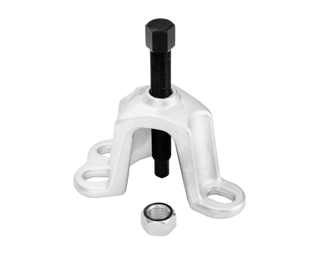 How to Use a Wheel Hub Puller In The Garage with