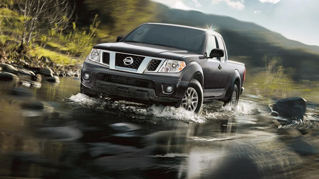 2021 nissan frontier in black