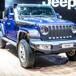 2018 metallic blue jeep wrangler on display