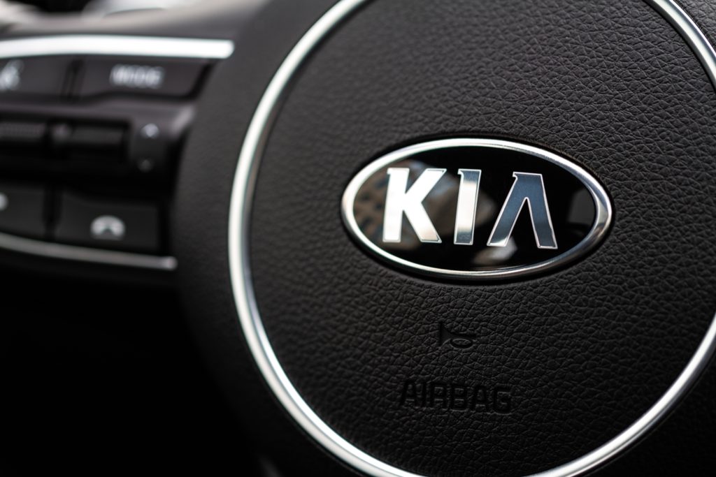 kia logo on steering wheel