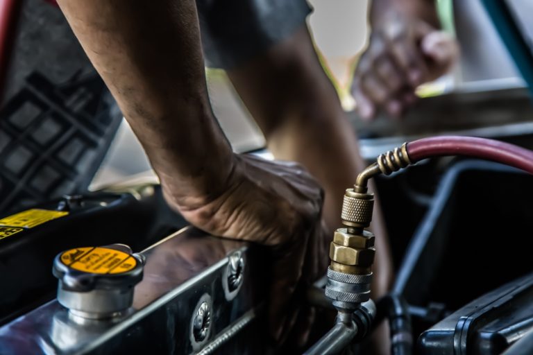 Bad Cooling Fan Relay Symptoms In The Garage with