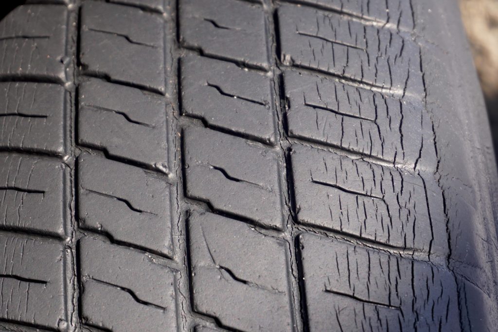 uneven car tire wear