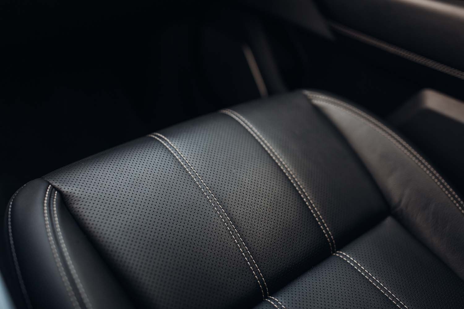 Vinyl vs. Leather Seats: Head-to-Head Comparison - In The Garage with ...
