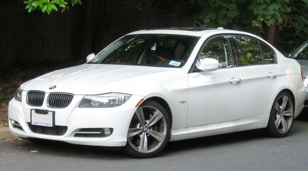 2009 BMW 335i Wikimedia