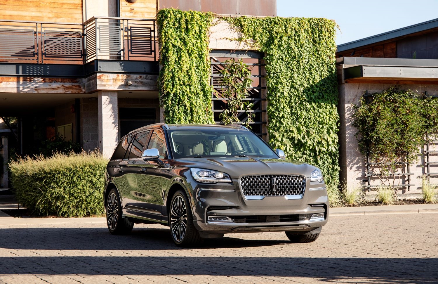 Lincoln Aviator Reliability and Common Problems In The Garage with