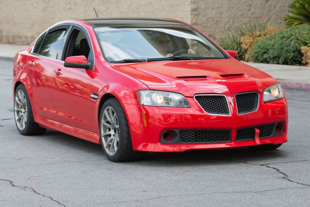 red pontiac g8