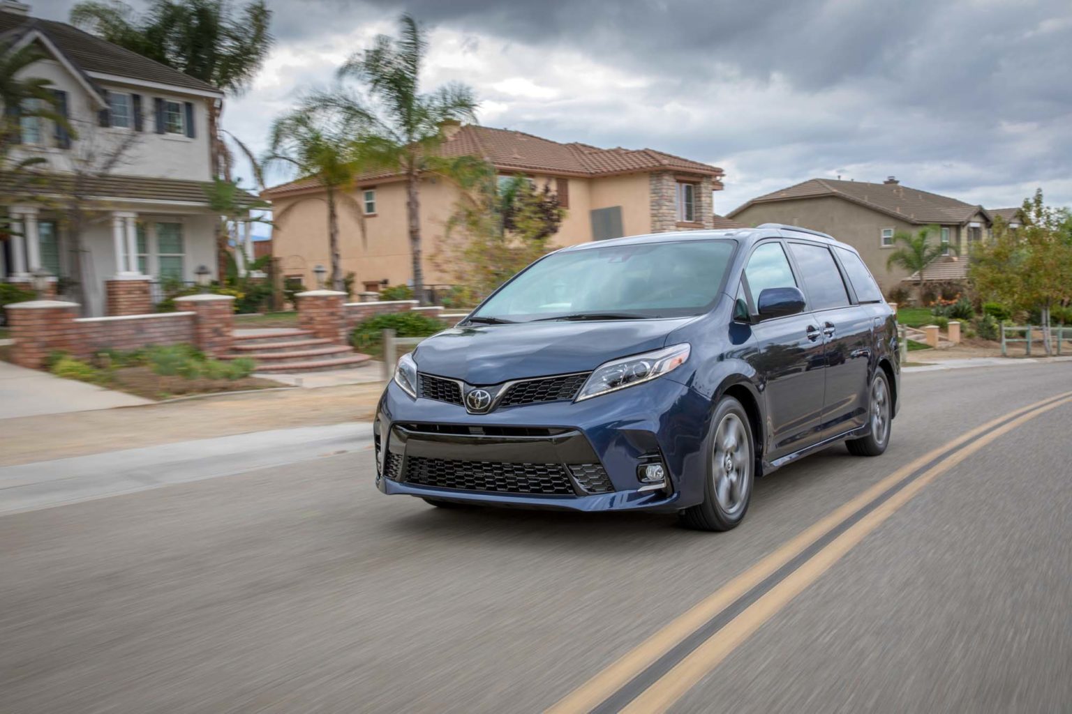 Quick Research 7 Most Reliable Used Family Cars In The Garage with