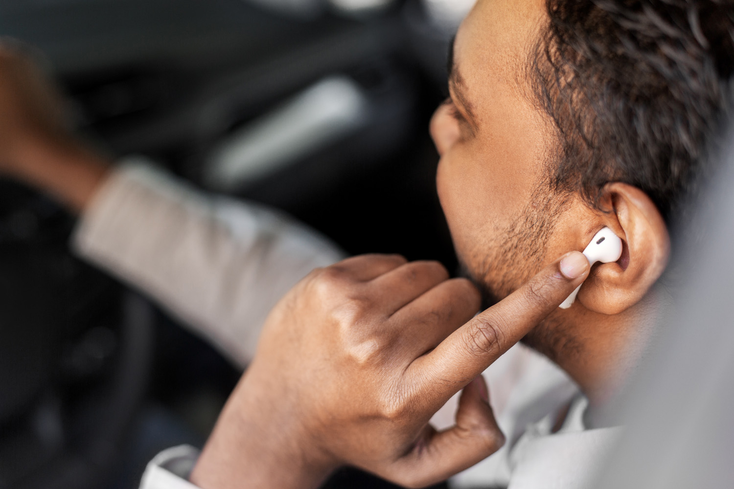 Driving with Headphones Why You Shouldn't Do It In The Garage with