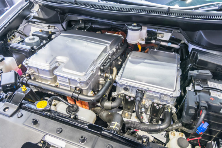 How Long Do Hybrid Batteries Last? Tips On Operation and Replacement