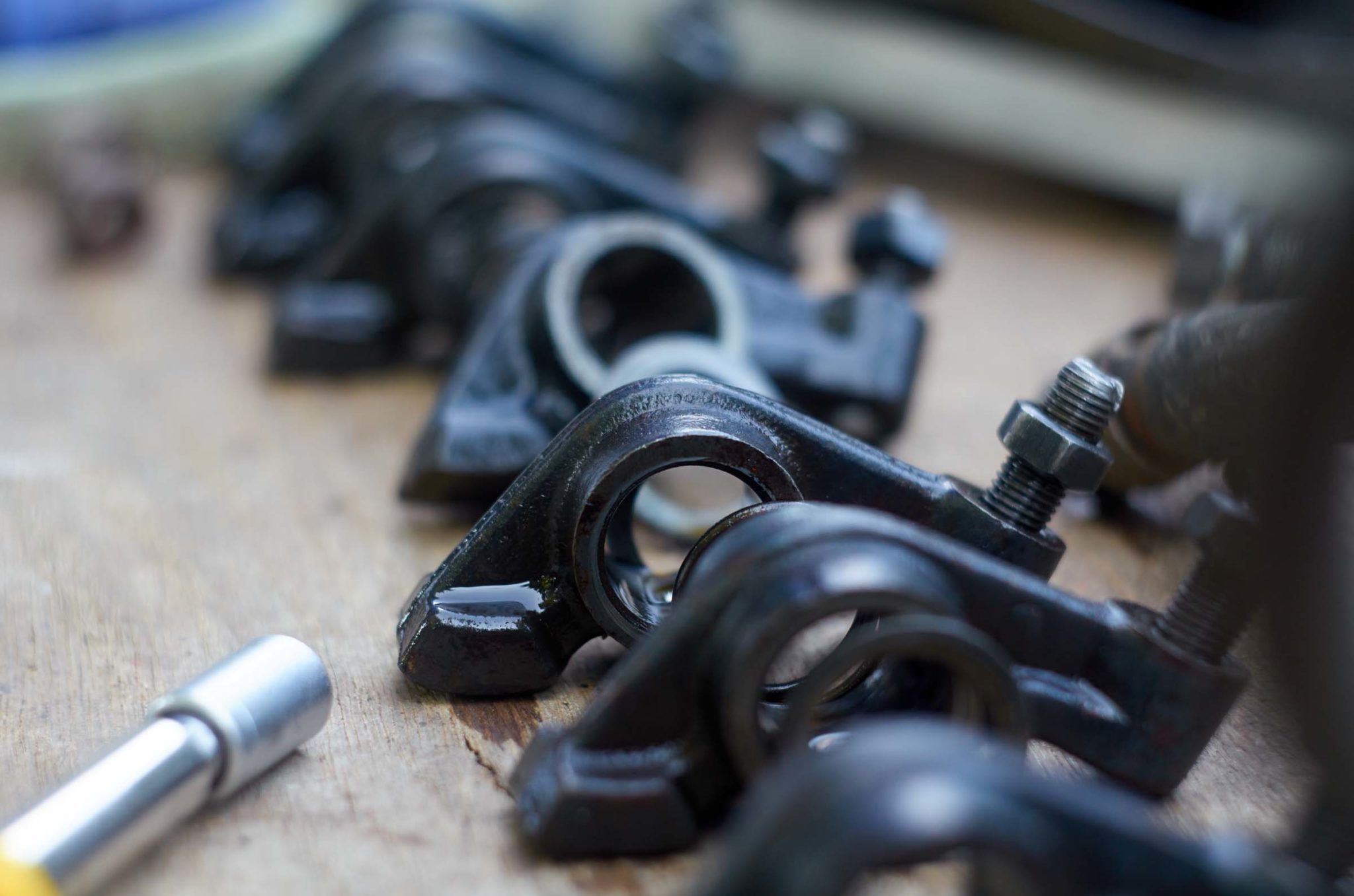 Bad Engine Rocker Arm Symptoms, Plus Replacement In