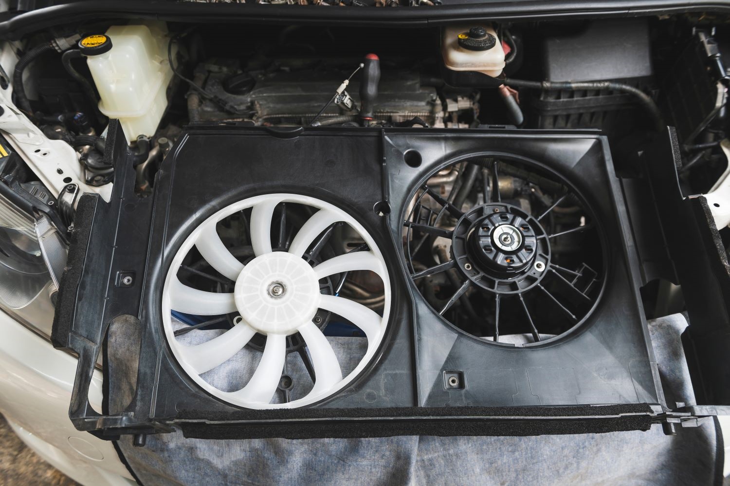 P0528 Code Fan Speed Sensor Circuit No Signal In The Garage with