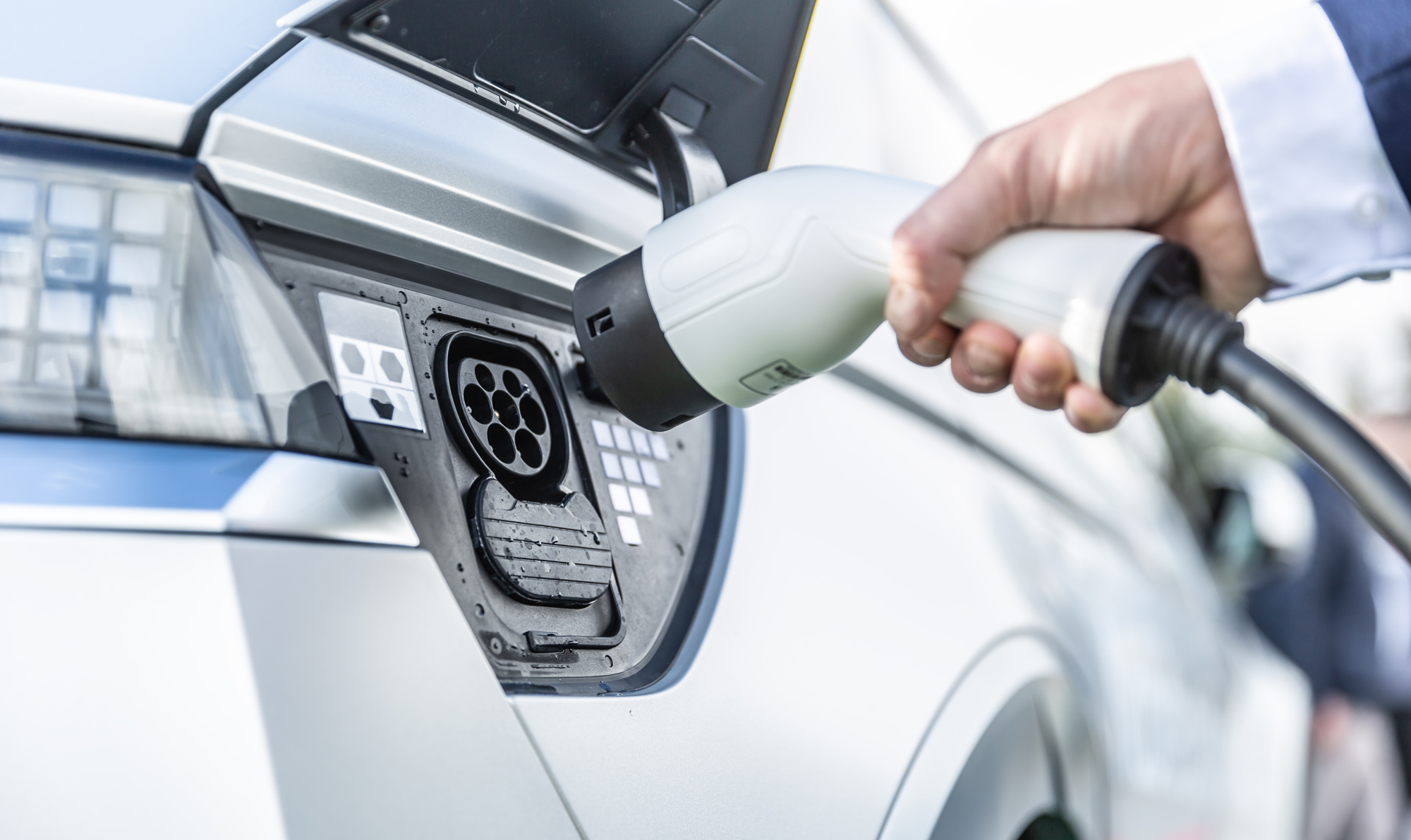 Electric Vehicle Depreciation 101 Why Do EVs Lose Their Value Faster Than Gas Cars? In The