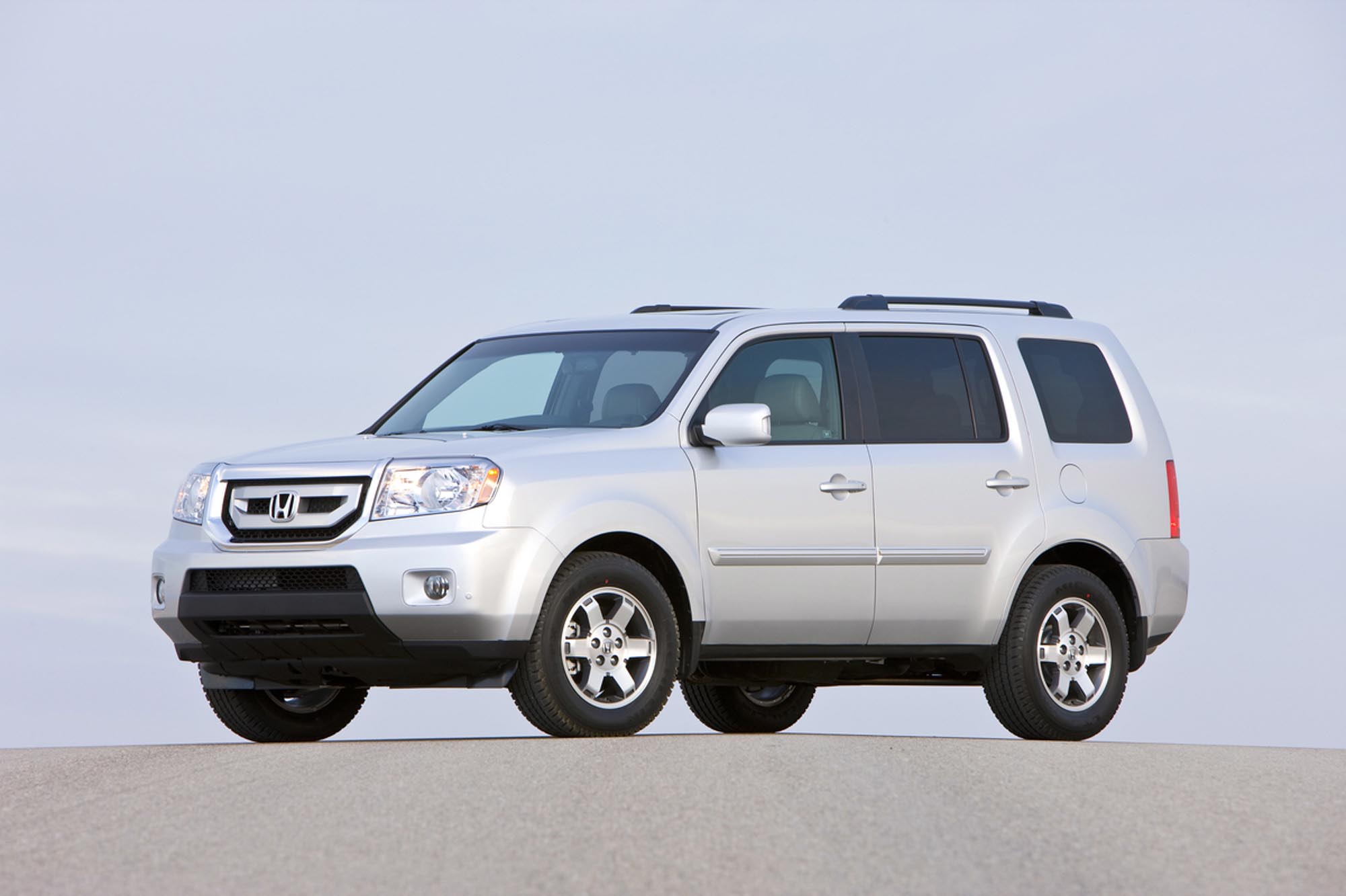 2011 Honda Pilot Oil Change In The Garage With CarParts