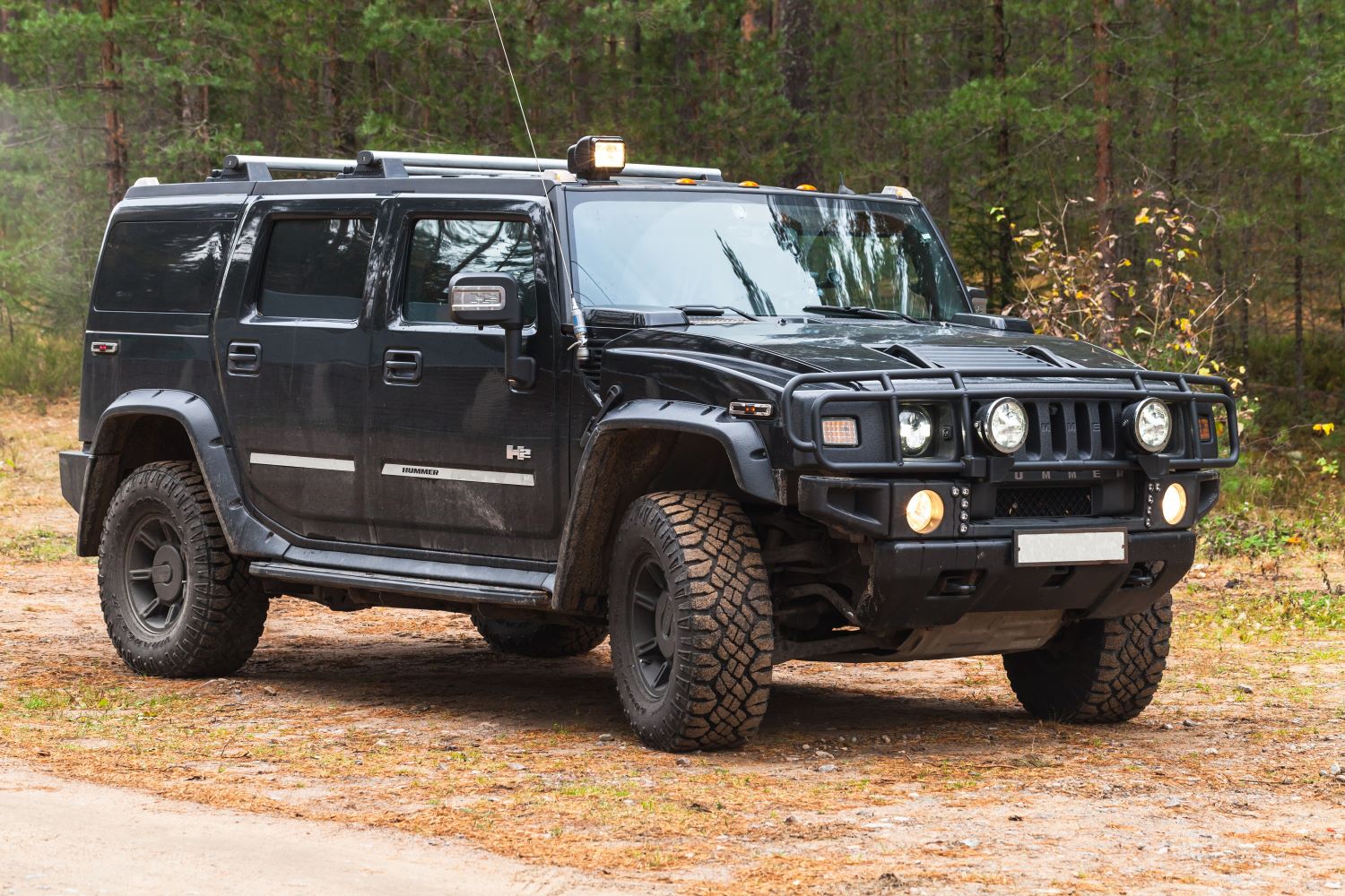 How Much Fuel Does the Hummer H2 Consume? Straight Answers In The