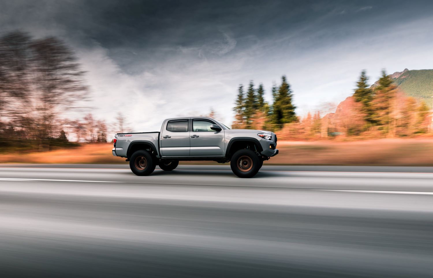 What’s the Toyota Tacoma’s Ground Clearance? - In The Garage with ...