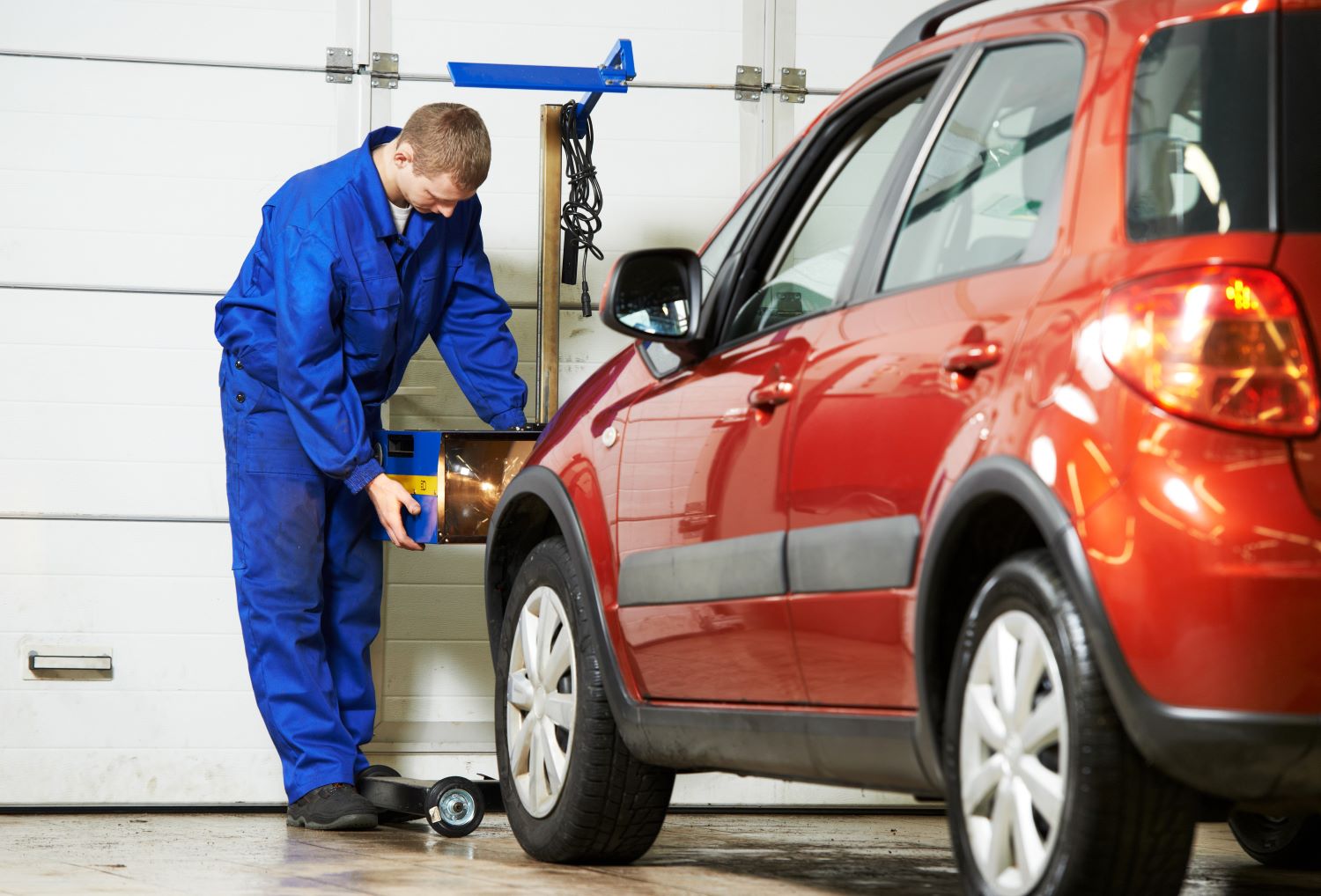 How to Adjust Headlight Alignment? Quick Steps In The Garage with