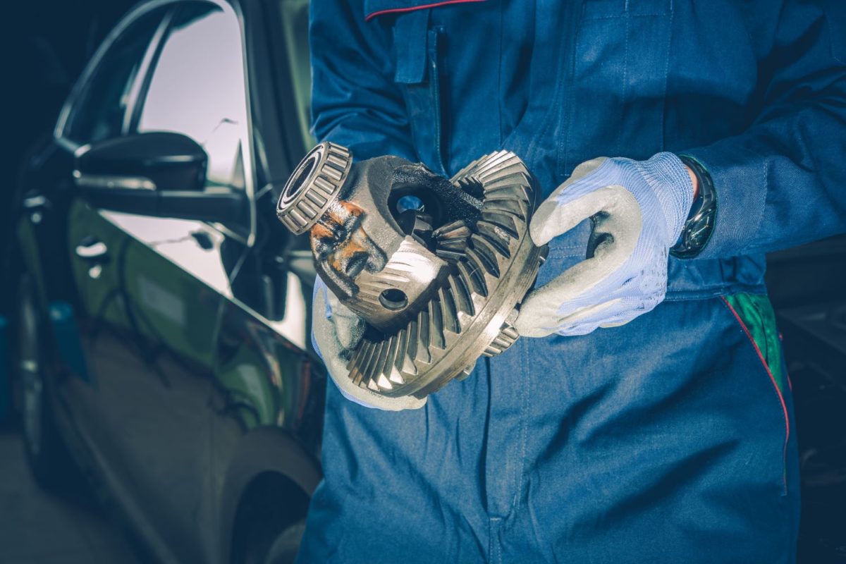 Bad Pinion Seal Symptoms In The Garage with