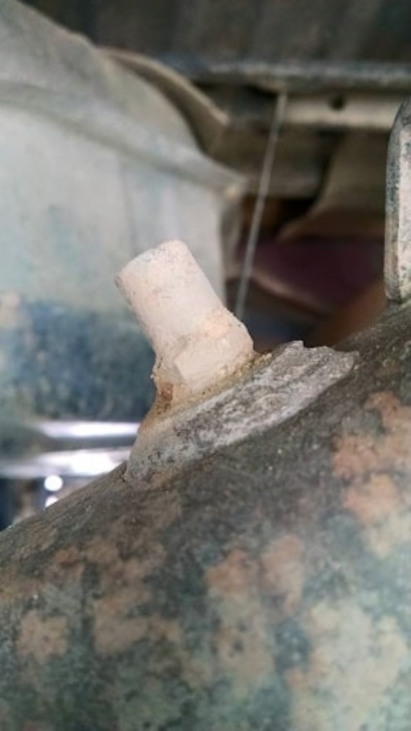 Bad Pinion Seal Symptoms In The Garage with