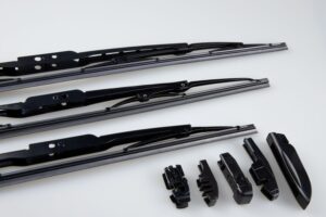 What Windshield Wiper Size Do I Need? - In The Garage with CarParts