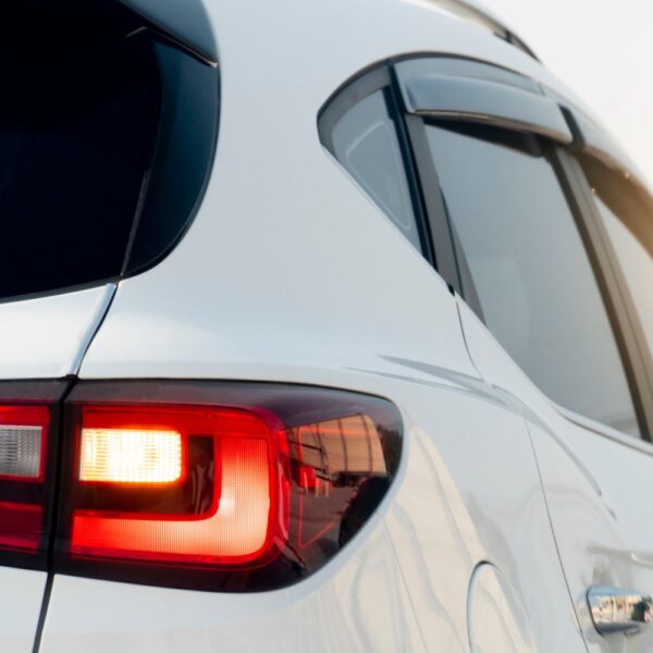 Common Reasons Why Your Turn Signal Bulb is Malfunctioning In The