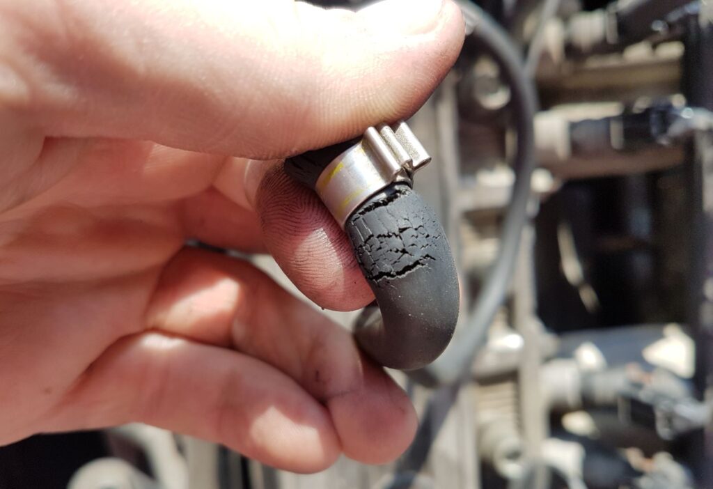 Symptoms of a Bad or Failing Fuel Injection Line In The Garage with