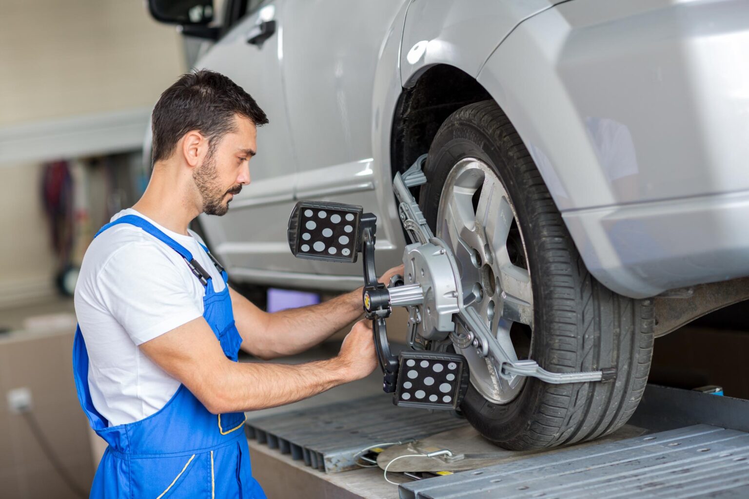 Thrust Alignment What Is Thrust Angle and How Does It Affect Wheel Alignment? - In The ...