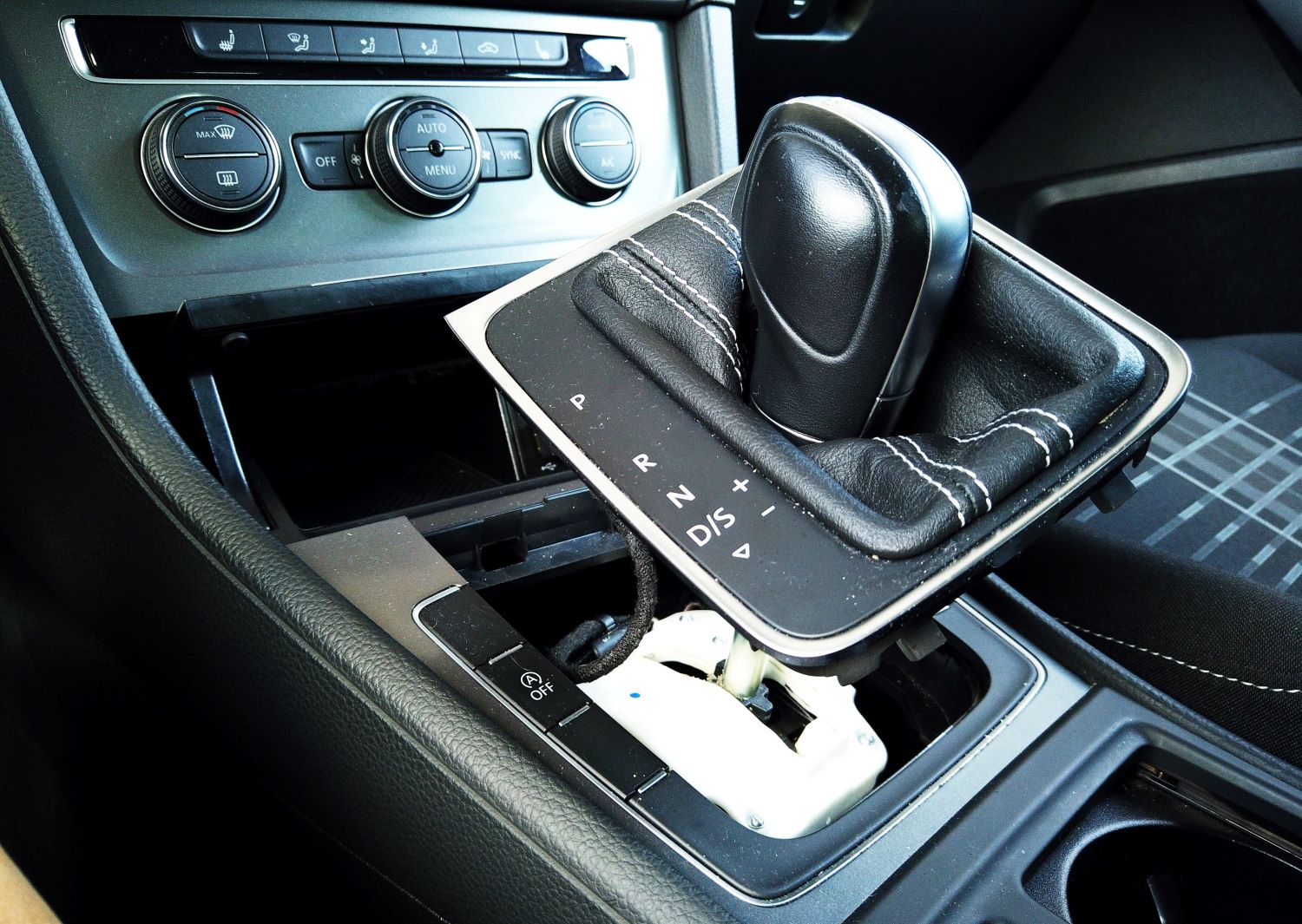 Reasons Why Your Car Only Goes In Reverse In The Garage with