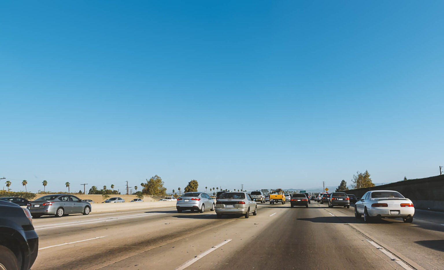 How to Drive on the Freeway Safely Tips and Tricks In The Garage