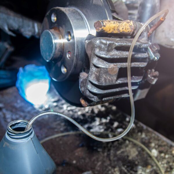 How to Bleed Brakes With a OneMan Brake Bleeder Kit In The Garage