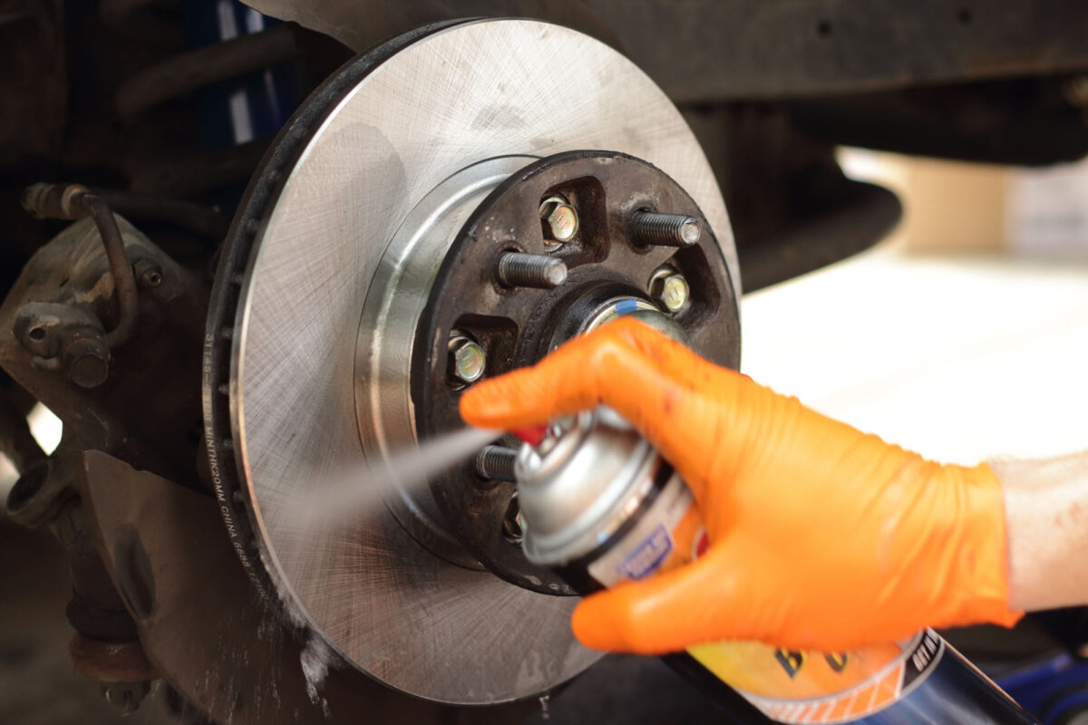 How to Use Brake Cleaners When to Use Them + Alternatives In The
