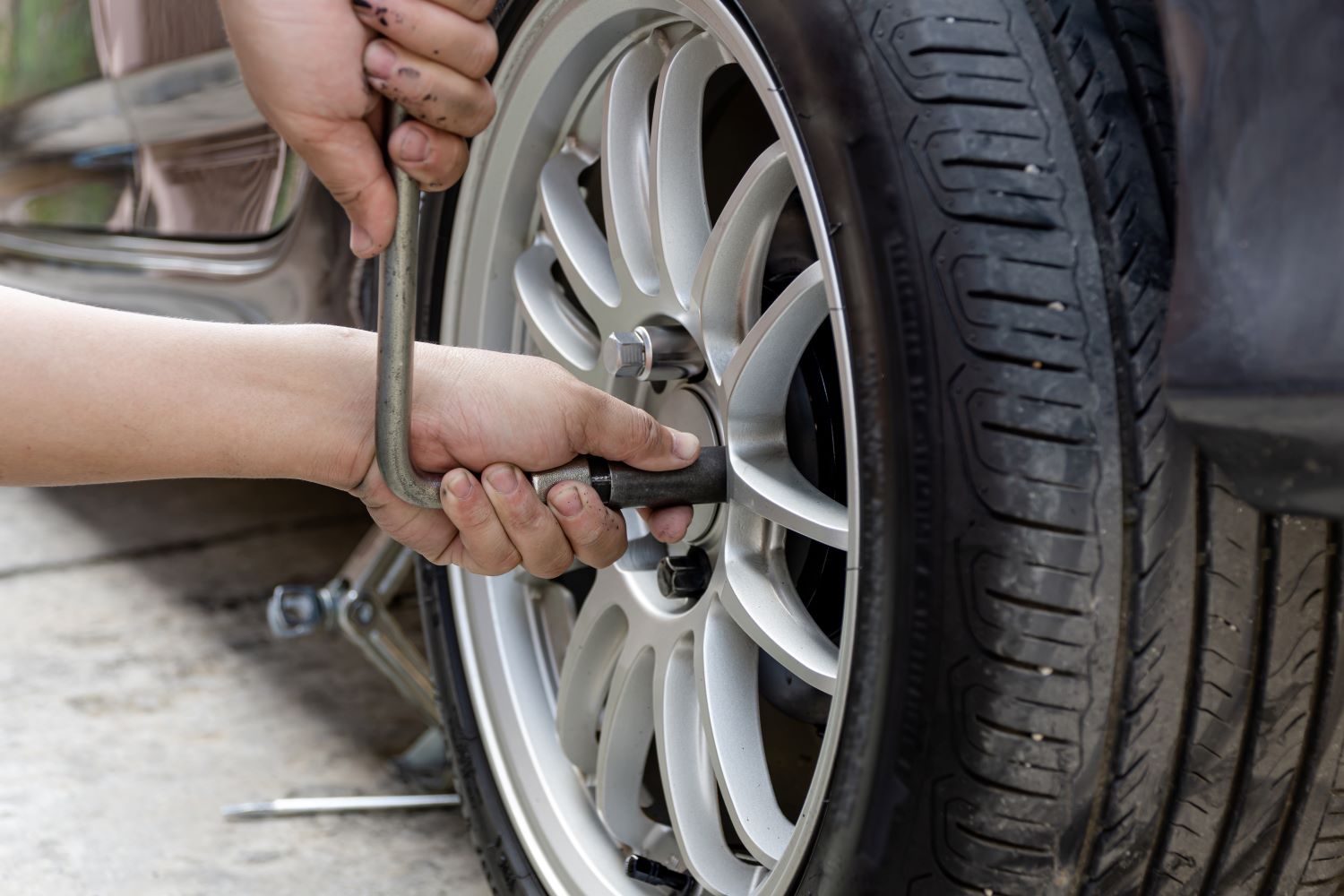 Lug Bolts vs. Lug Nuts Picking the Right Wheel Fastener In The
