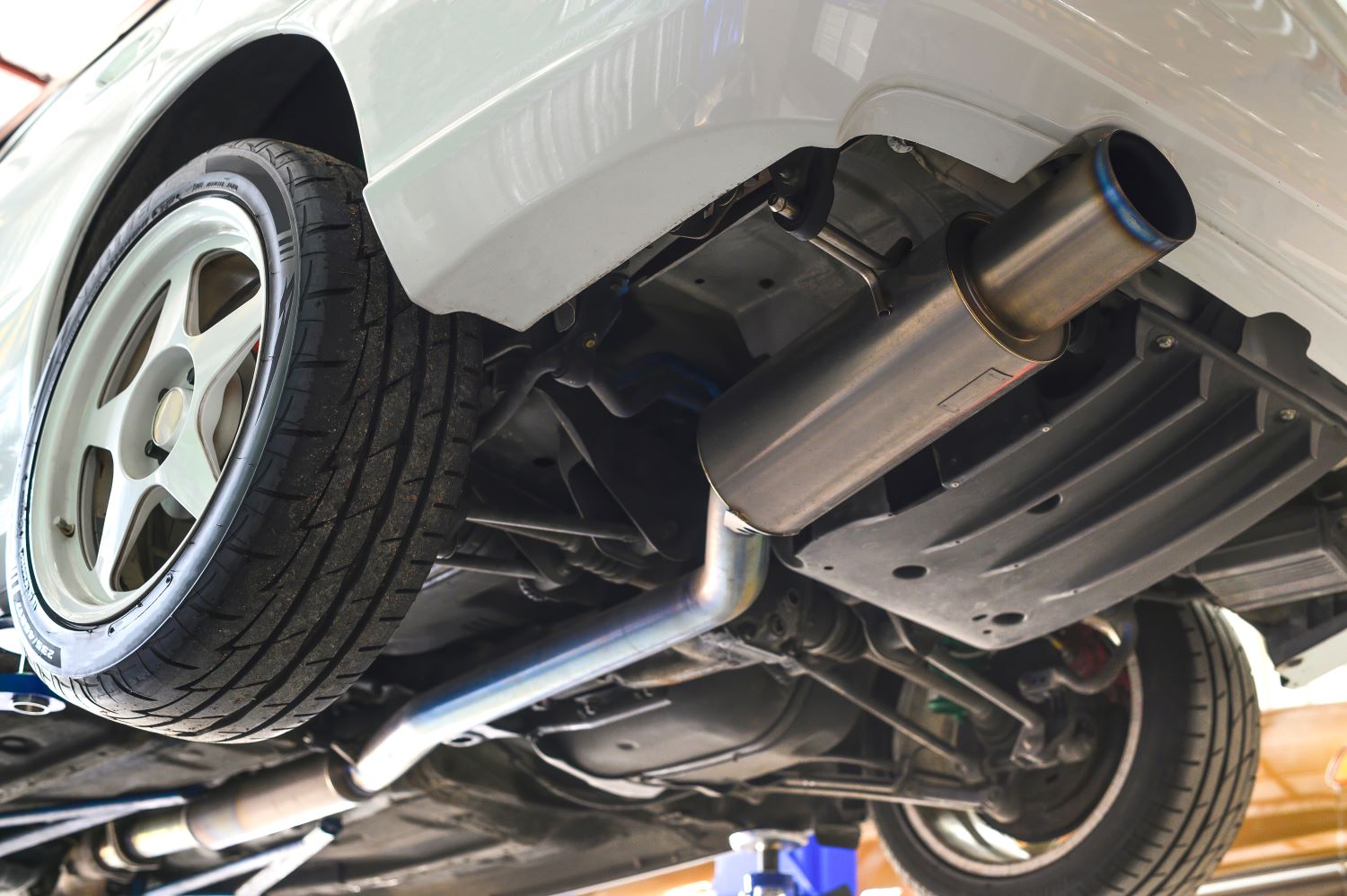 The Different Types of Exhaust Bends and Their Pros and Cons In The