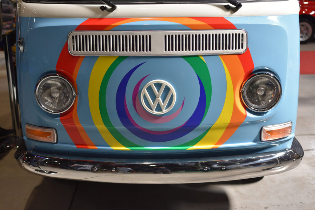 volkswagen type 2 hippie van