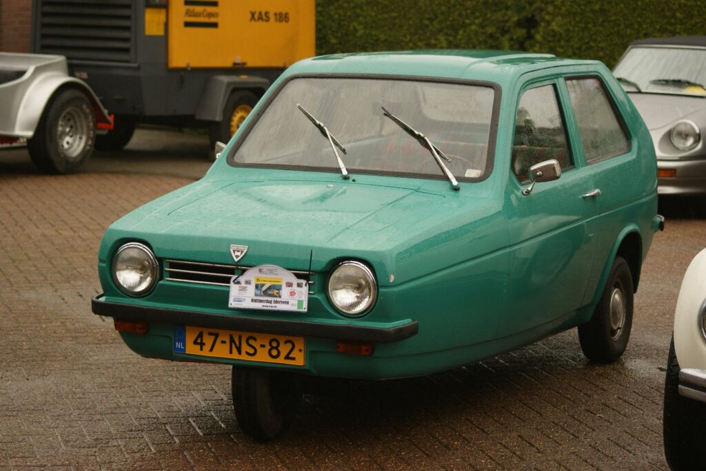 1977 reliant robin 850 green wikimedia